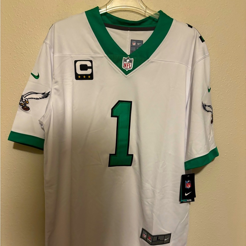 Jalen Hurts white/kelly green eagles jersey.